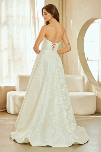 Amelia Couture 8061 #9 backface vertical thumbnail