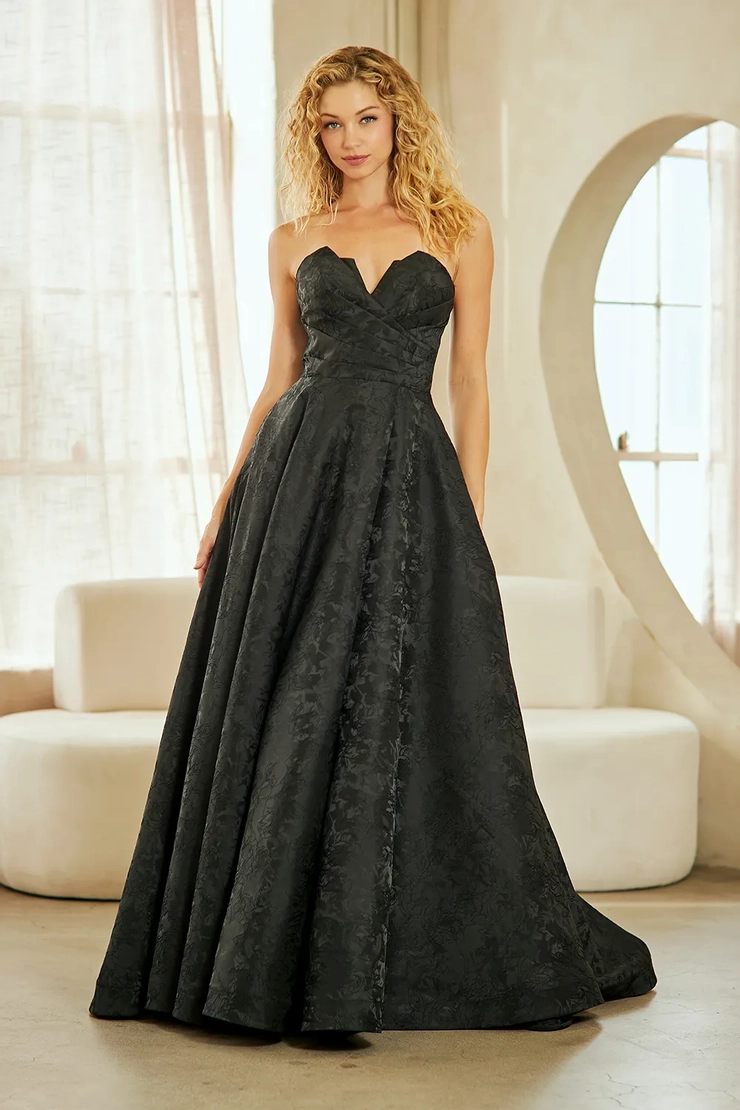 Amelia Couture Style #8061