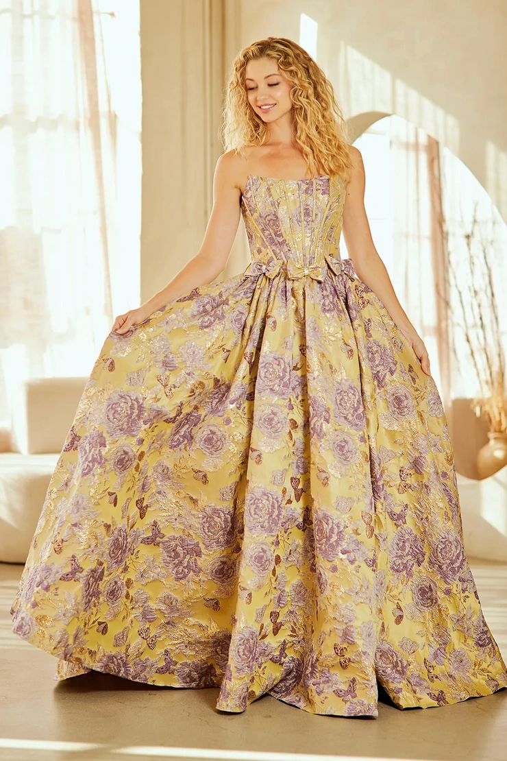 Amelia Couture Style #8068