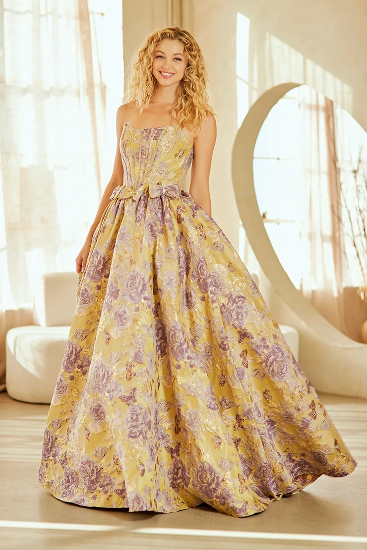 Amelia Couture Style #8068