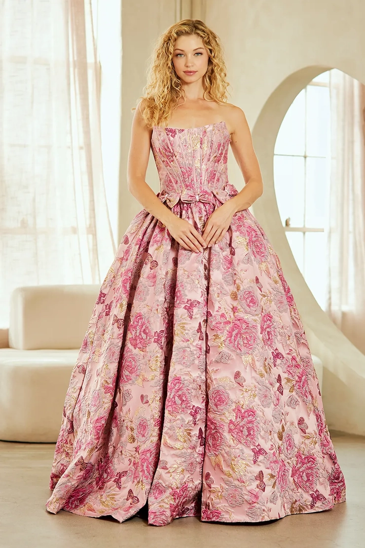 Amelia Couture Style #8068