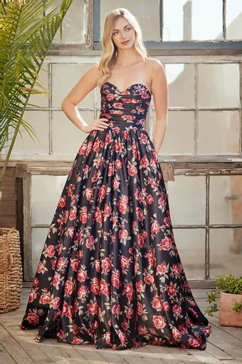 Amelia Couture Style #8070 #1 frontface vertical thumbnail