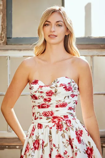 Amelia Couture Style #8070 #11 frontface vertical cropped thumbnail