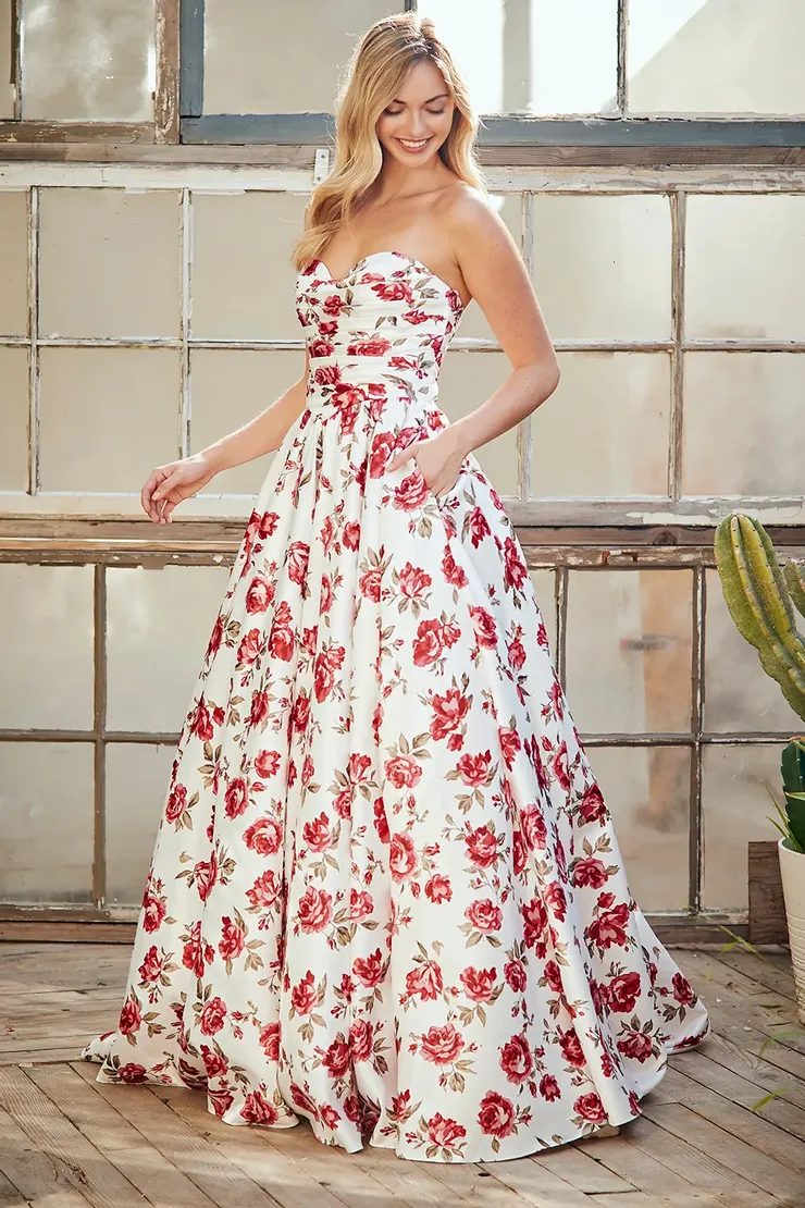 Amelia Couture Style #8070