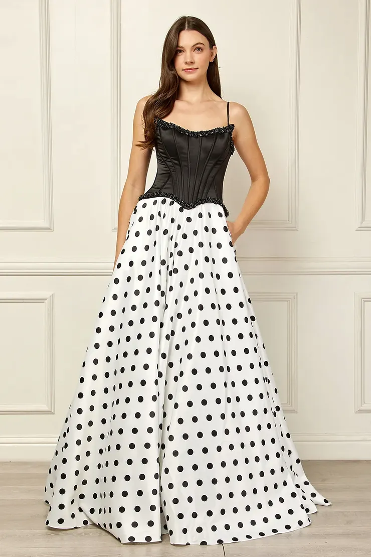 Amelia Couture Style #8071