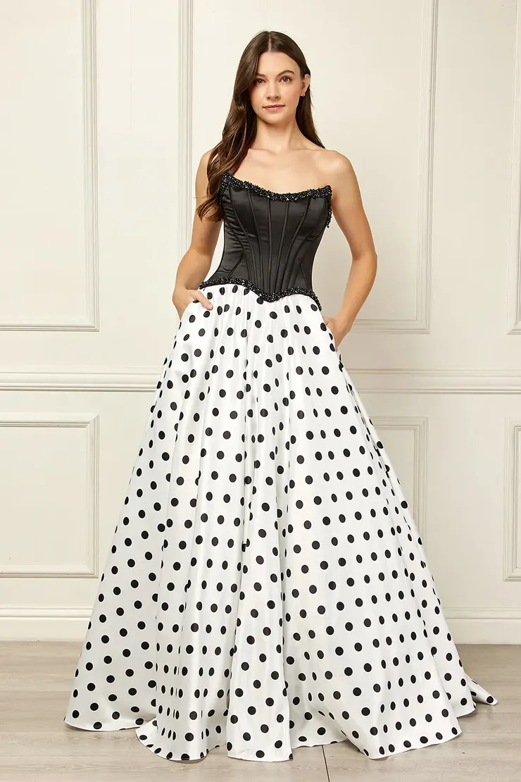 Amelia Couture Style #8071