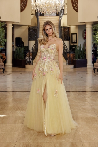 Nox Anabel #Q1773 #2 frontface vertical thumbnail