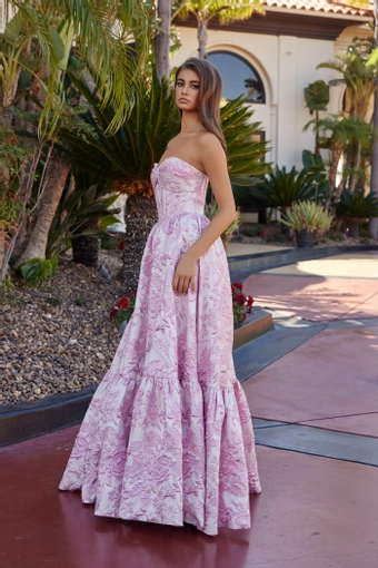 Nox Anabel Style #T1923 #1 frontface vertical thumbnail