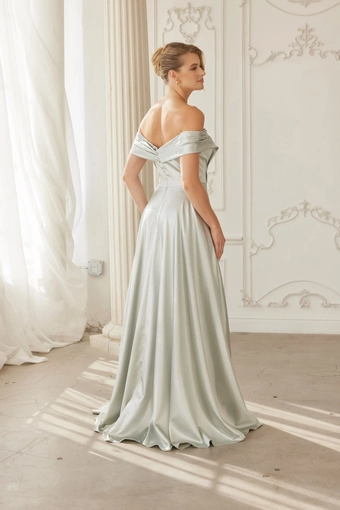 Nox Anabel ME150 #4 backface vertical thumbnail