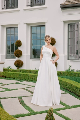 Nox Anabel E469 #1 frontface vertical thumbnail