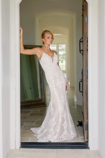 Nox Anabel H494 #2 frontface vertical thumbnail