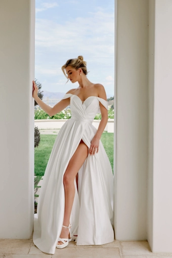 Nox Anabel JE1016 #1 frontface vertical thumbnail