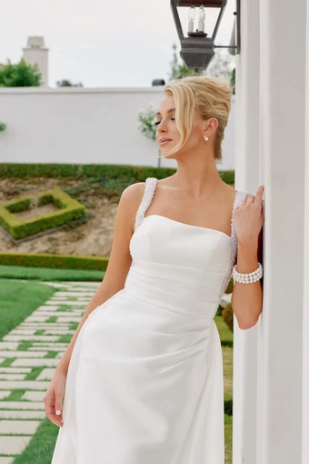 Nox Anabel JE993 #5 frontface vertical cropped thumbnail