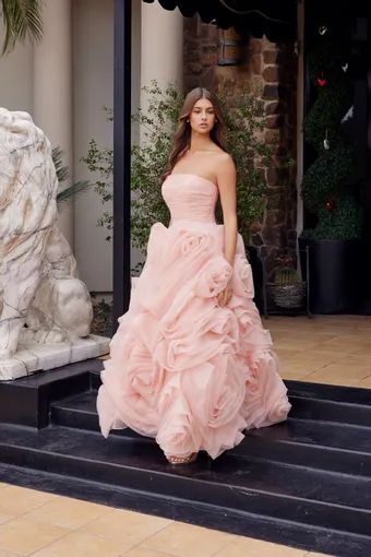 Nox Anabel JQ1037 #2 frontface vertical thumbnail