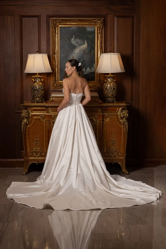 Monte Durham for Elissar Bridal Kay #1 default backface vertical thumbnail