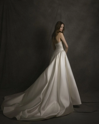 Enaura Penelope #1 default backface vertical thumbnail