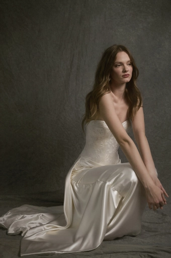 Enaura Neve #1 frontface vertical thumbnail