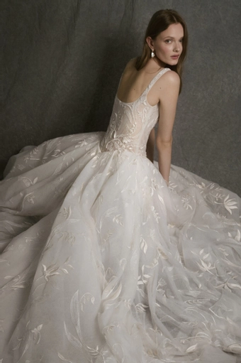 Enaura Ava #4 backface vertical cropped thumbnail