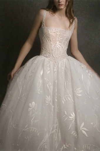 Enaura Ava #3 frontface vertical cropped thumbnail