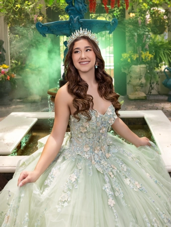 House of Wu 80002 #7 frontface vertical cropped thumbnail