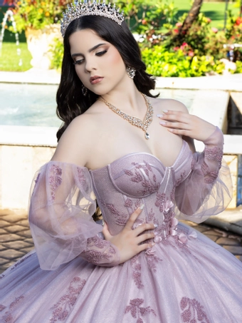 House of Wu 80004 #10 frontface vertical cropped thumbnail