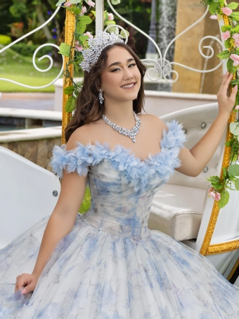 House of Wu 80010 #4 frontface vertical cropped thumbnail