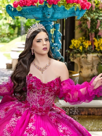 House of Wu 80011 #4 frontface vertical cropped thumbnail