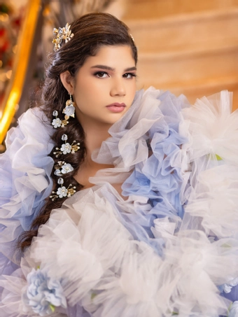 House of Wu 80025 #4 frontface vertical cropped thumbnail