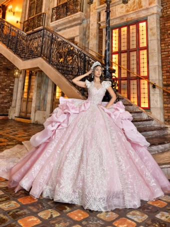 House of Wu 80034 #4 frontface vertical thumbnail