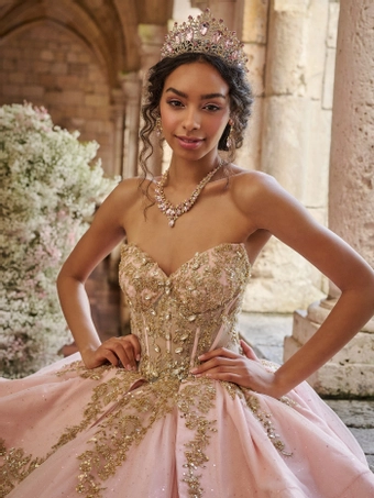 LizLúo Maravilla 80050 #11 frontface vertical cropped thumbnail