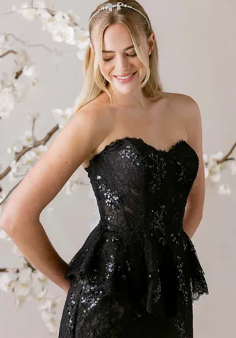 Morilee #Aloura 1050002 ML #1 vertical thumbnail