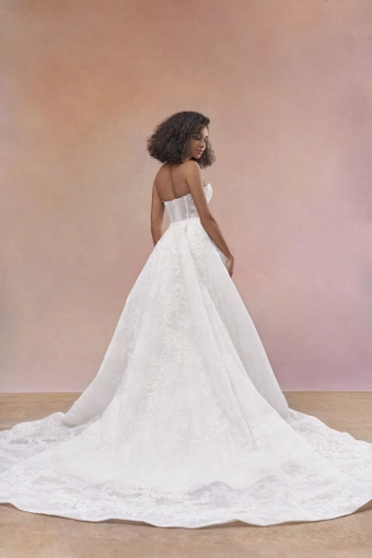 Maria Farbinni Amber #3 default backface vertical thumbnail