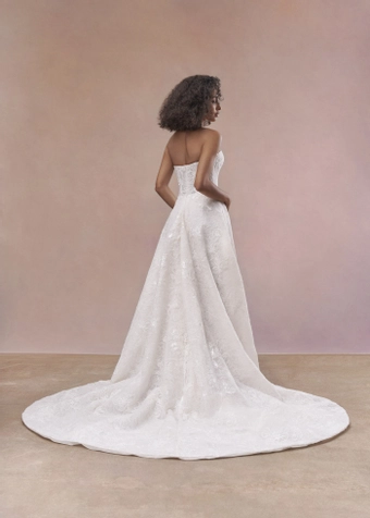 Maria Farbinni Angelina #1 default backface vertical thumbnail