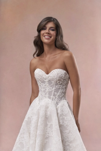 Maria Farbinni Charlotte #3 frontface vertical cropped thumbnail