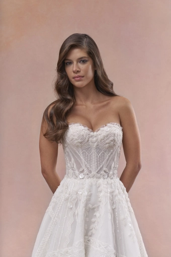 Maria Farbinni Claudie #2 frontface vertical cropped thumbnail