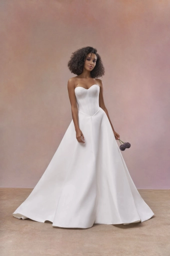 Maria Farbinni Gisele #0 default frontface vertical thumbnail