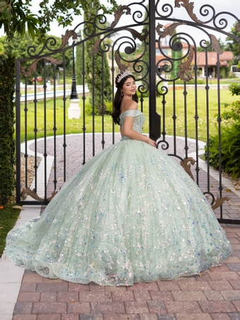 Fiesta Style #56536 $5 backface vertical thumbnail