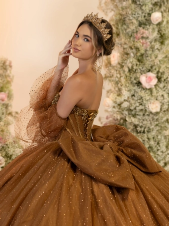 Fiesta #56552 #6 vertical cropped thumbnail