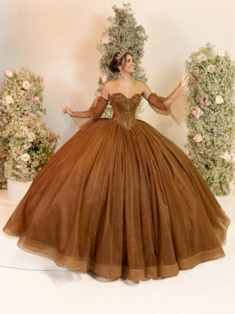 Fiesta #56552 #1 frontface vertical thumbnail