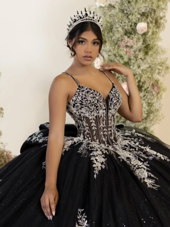 House Of Wu 56559 #4 frontface vertical cropped thumbnail