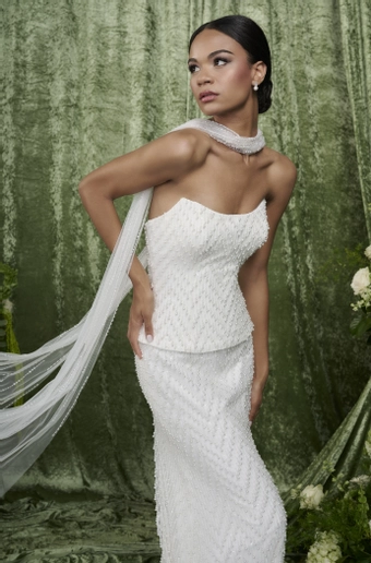 Christina Wu Platinum Style #31350 #6 frontface vertical cropped thumbnail