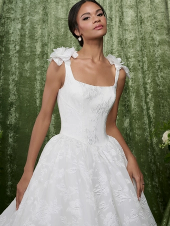 Christina Wu Platinum Style #31360 #2 frontface vertical cropped thumbnail