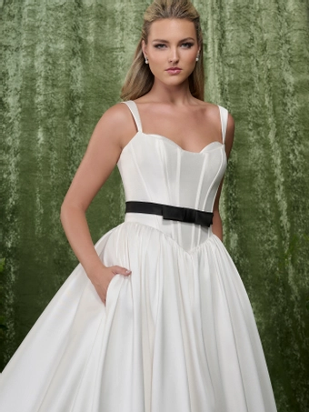 Christina Wu Platinum Style #31363 #2 frontface vertical cropped thumbnail