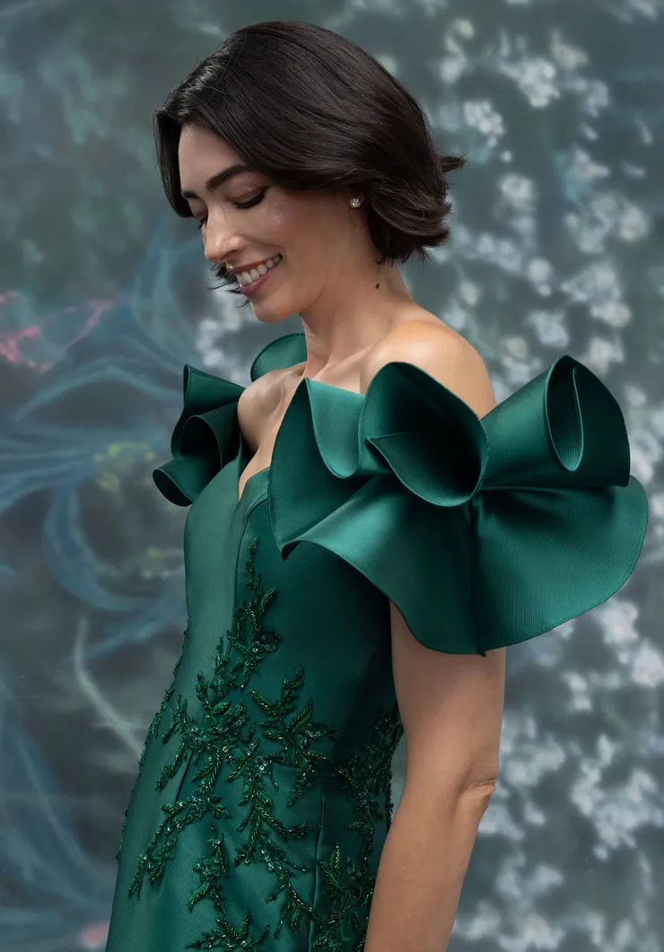 MGNY Style #2070003 #4 frontface vertical cropped picture