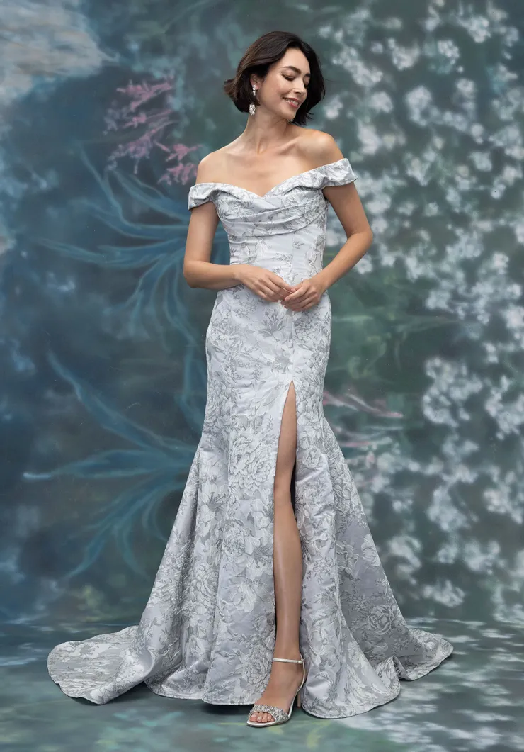 MGNY Style #2070005 #1 frontface vertical picture