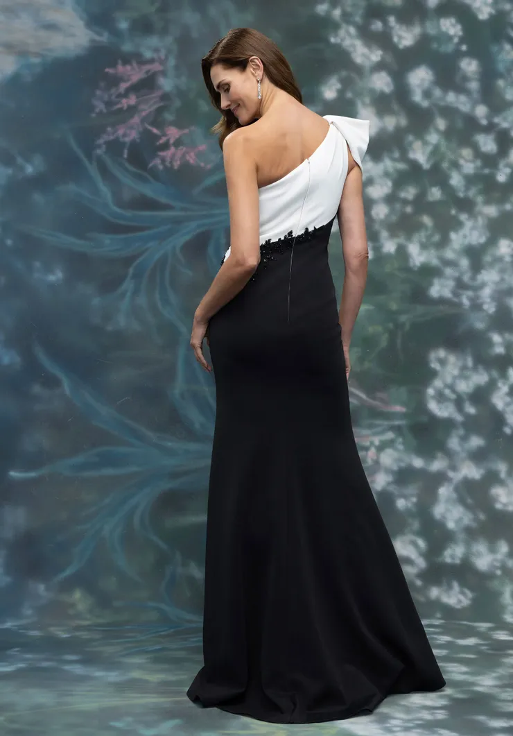 MGNY Style #2070010 #1 default backface vertical picture