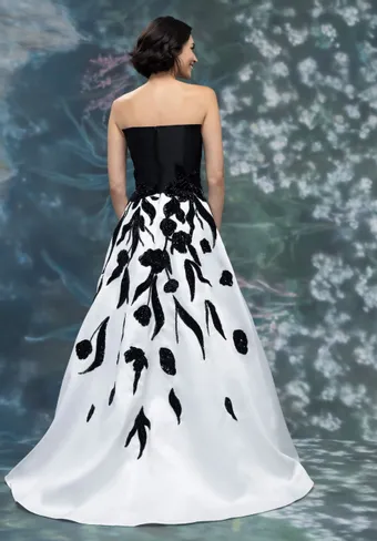 MGNY Style #2070011 #2 default backface vertical thumbnail