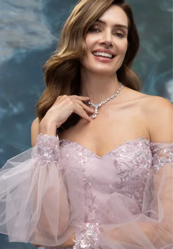 MGNY Style #2070034 #5 frontface vertical cropped thumbnail