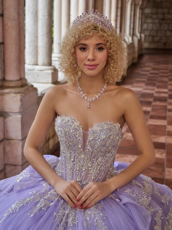 Quince Style #26116 $11 frontface vertical cropped thumbnail