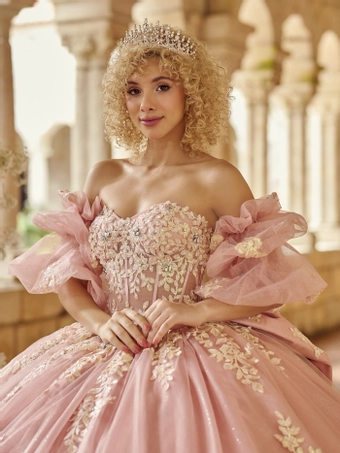 Quince Style #26118 $12 frontface vertical cropped thumbnail